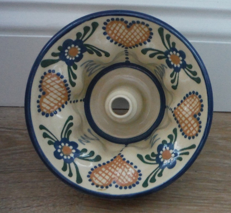 Vintage Folk Art Slip Decorated Kugelhopf Bundt Mold, Alsace France? 6" - EUC