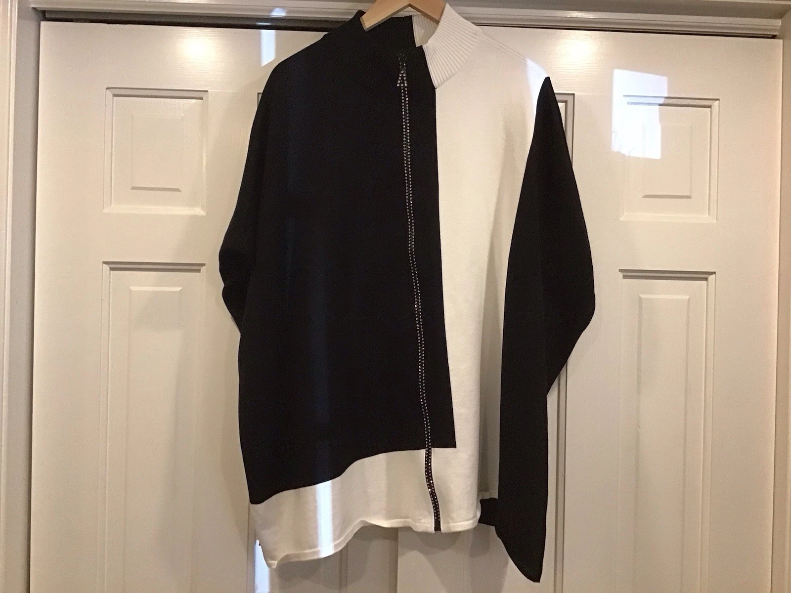 Chico's Couture Rhinestone Zip BlackWhite Cape Poncho S/M Elevated Parisian Edgy
