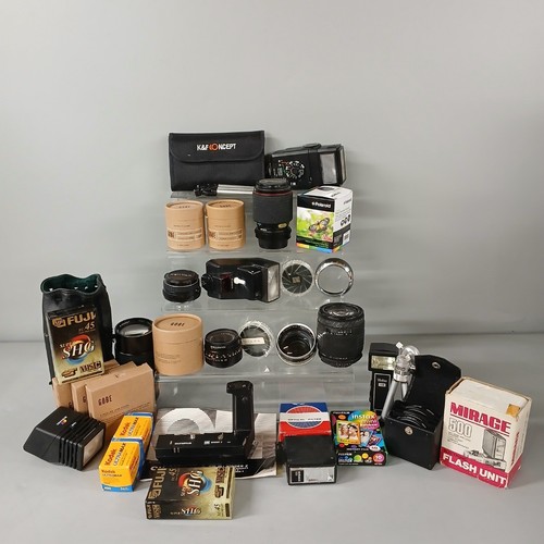 Kamera Zubehör Konvolut Canon Pentax Sigma Fujifilm Objektive Stative Blitz -CP