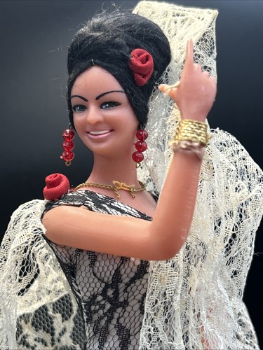Vestido Muñeca Bailarina Flamenca Española Vintage Sobre Soporte Vestido Blanco y Negro - Imagen 2 de 13