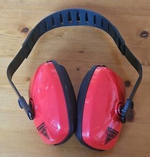 MONSTER JAM OFFICIAL RED  BLACK LOUD NOISE CANCELATION EARMUFFS KIDS YOUTH R81