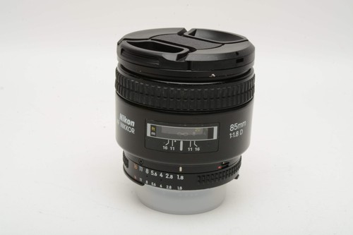 Nikon AF Nikkor 85mm F1.8D Portraitobjektiv, Kappen, scharf! *Lesen - Bild 1 von 10
