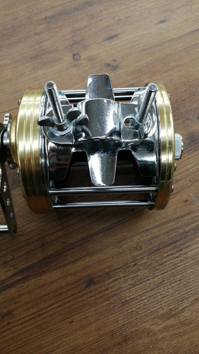 ダイワ精工SEALINE400 ダイワ精工SEALINE400