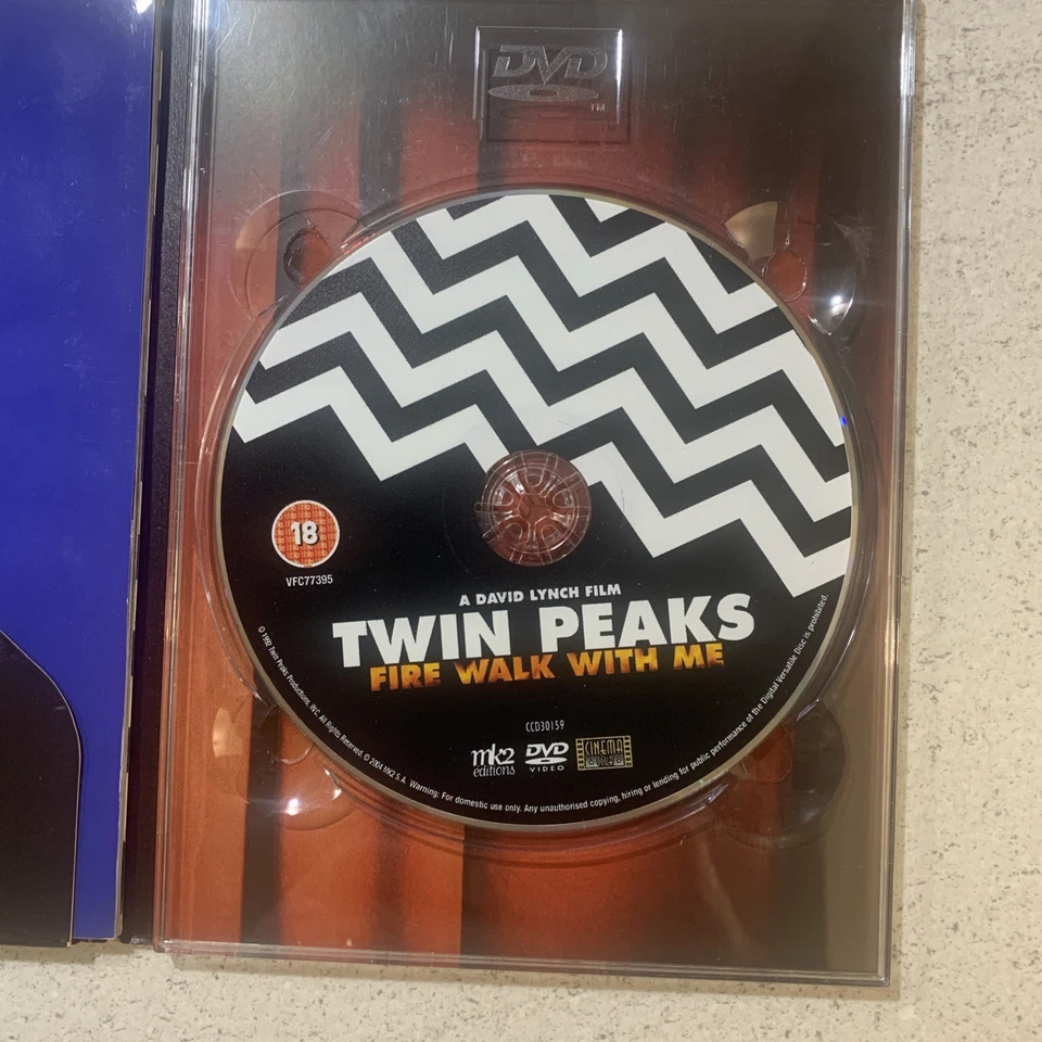 Twin Peaks Fire Walk With Me Dvd   SO RARE OOP R2UK DISC LOVELY THICK BOOKLET 18 - Image 2 of 4