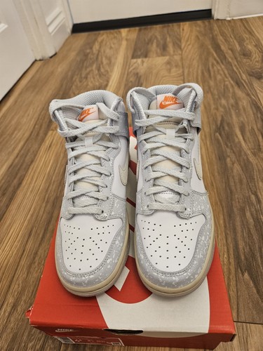 Nike Dunk HIGH RETRO/White-Pure Platinum/ UK Size 4/ Euro size 36.5/23.5 cm - Picture 5 of 16