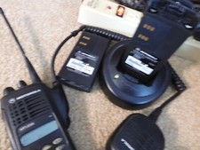 MOTOROLA HT 1250 MODEL AAH25KDF9AA5AN VHF 136-174MHz WITH CHARGER & 2 BATTERIES