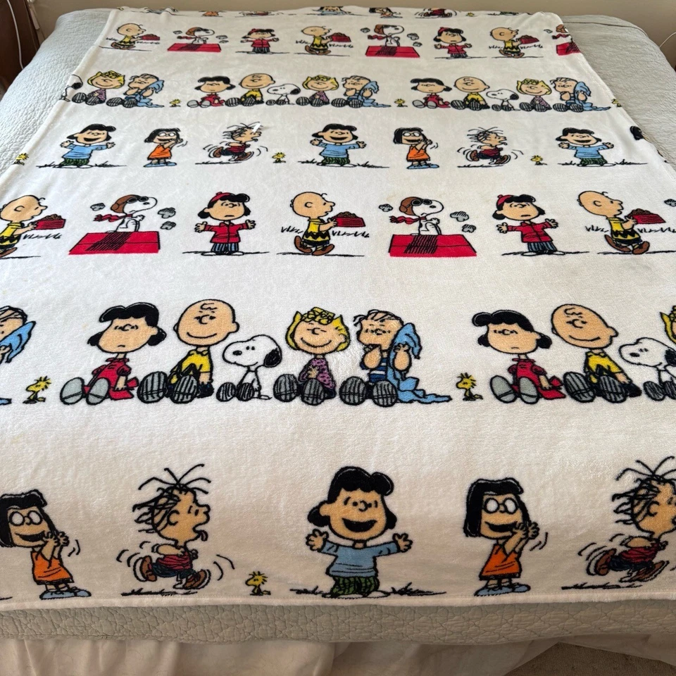 Peanuts бархатный лофт арахис персонажей флис плюшевый плед 57 x 88 - Изображение 2 из 4