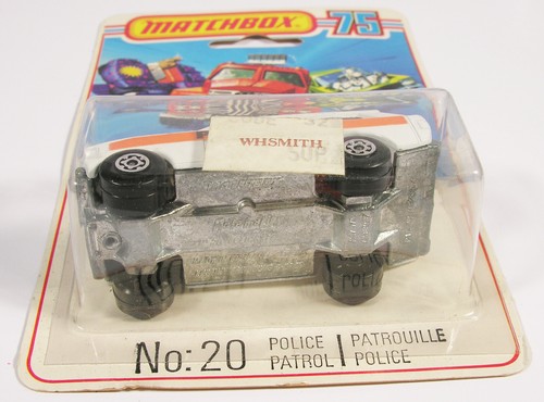 MINT MATCHBOX 20 POLICE RANGE ROVER ON UNOPENED ROLAMATICS CARD SUPERFAST - Picture 3 of 6