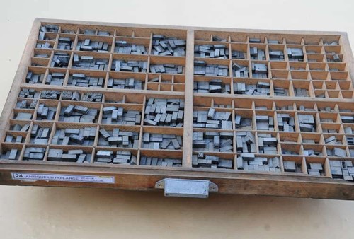 Antique Litho 24p Bleischrift im Setzkasten Bleisatz Schrift Alphabet lead type - Bild 3 von 3