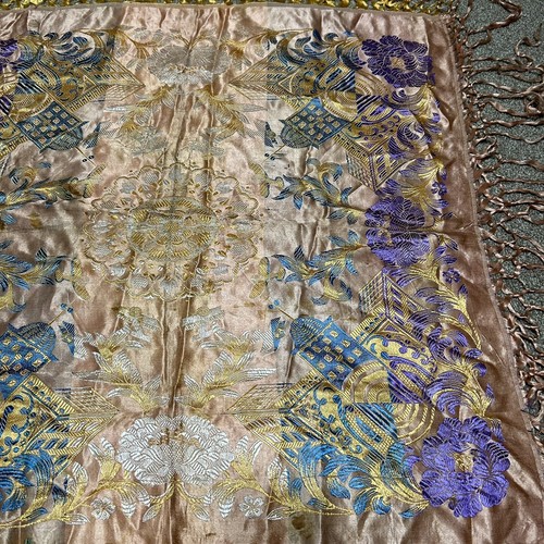 Antique WWII Taj Mahal Silk Beautiful Shawl - Picture 3 of 24