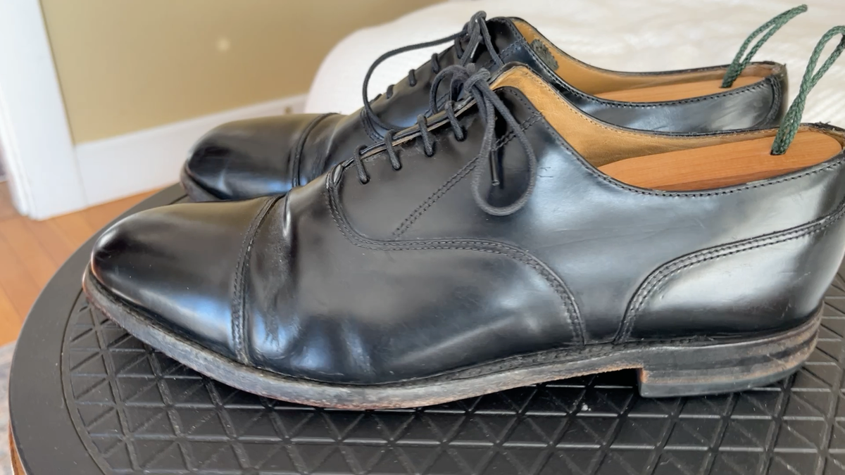 Loake England Style 200B Mens Size 10 US Cap Toe Oxford  display picture 1