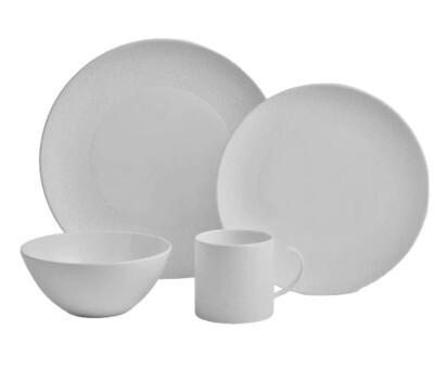 WEDGWOOD Gio White 16-Piece Dinnerware Set New Open Box