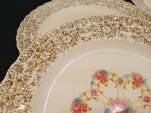 Sebring Pottery Co. Fortune Dinner Plates (4) 22k gold trim VGC - Picture 5 of 8