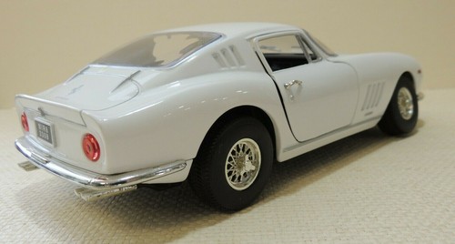 1:18 SCALE 1966 FERRARI 275 GTB-4 WHITE BY ERTL EUROPEAN CLASSICS (NO BOX) - Picture 7 of 12