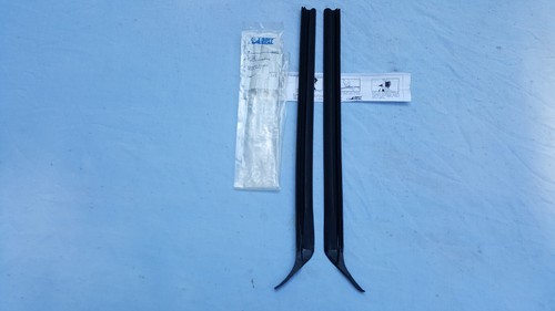 New Rear Quarter Window Seals For 1967-1969 Pontiac Firebird & Chevrolet Camaro - Pair, Black Rubber/Metal, CTS Brand