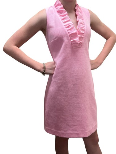 Gr. S gerippt rosa Lilly Pultizer Tisbury Kleid ärmellos Rüschen V-Ausschnitt gefüttert EUC