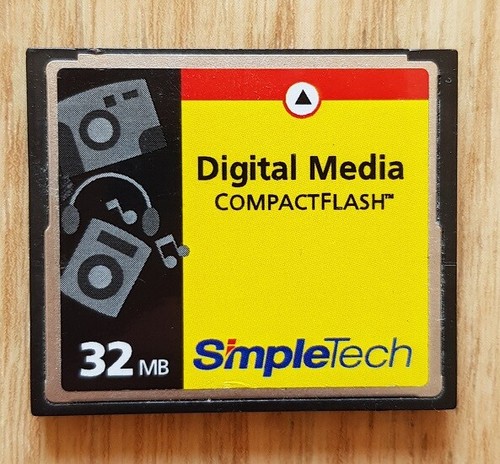 DigitalMedia CompactFlash 32MB - Photo 1/2