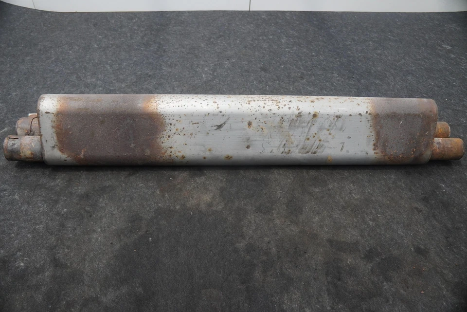 Rear Exhuast Muffler Silencer Resonator Pipe 4815053AF Plymouth Prowler 1997-02 - Image 2 of 4