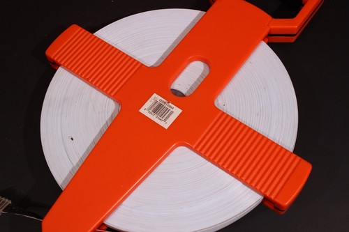 Keson Heavy Duty Fiberglass Blade Measuring Tape 100m. Metric OTR100M - Picture 3 of 7
