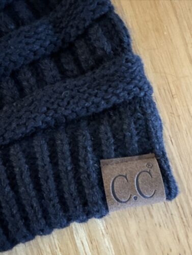C.C Women's Trendy Basic Chunky Soft Ribbed Cable Knit Skull Cap Beanie Hat New - Picture 4 of 5