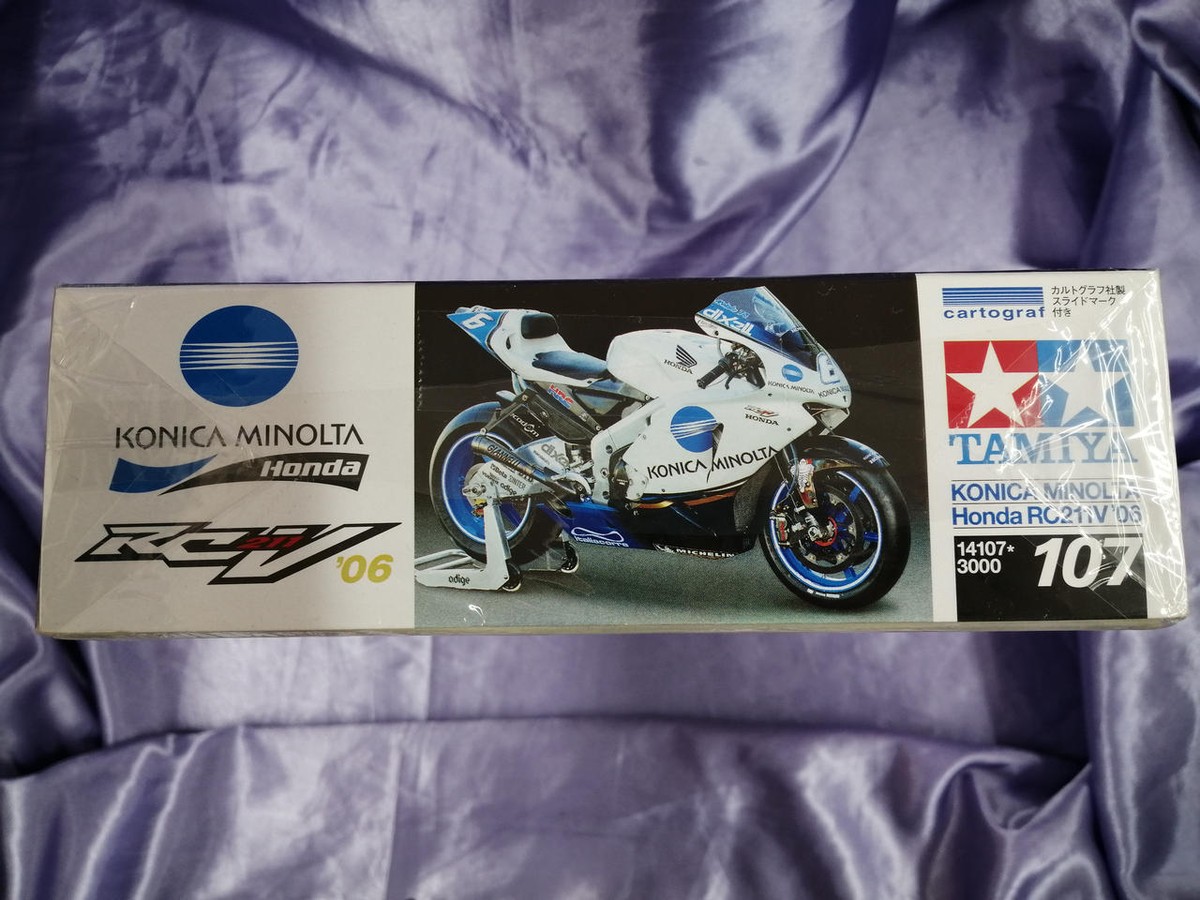 オートバイ・バイク KONICA MINOLTA Honda RC211V '06 1/12 Konica Minolta Honda RC211V '06 | HLJ.com