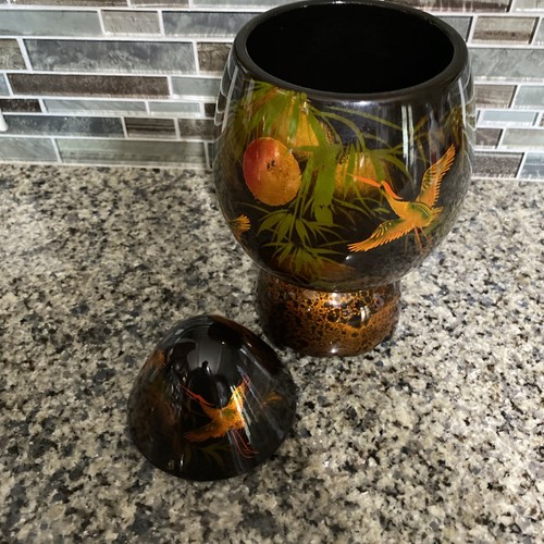 Vintage Hand Painted Lacquerware Storage Box 11” Made In Vietnam - Picture 5 of 8