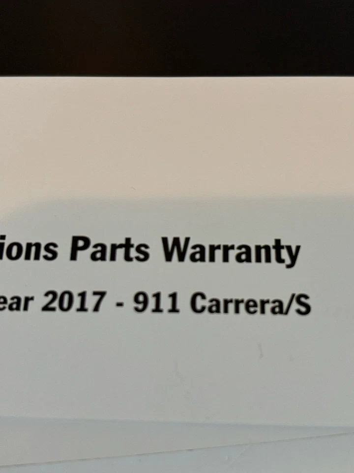 Оригинальный заводской ручной набор 2017 Porsche 911 Carrera S в кожаном чехле от оригинального производителя - Изображение 2 из 4