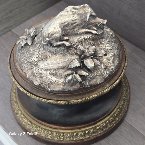 Antigua figura de plata un jabalí una cabra acostada, Italia c 1780, provincia de Sotheby's - Imagen 15 de 22