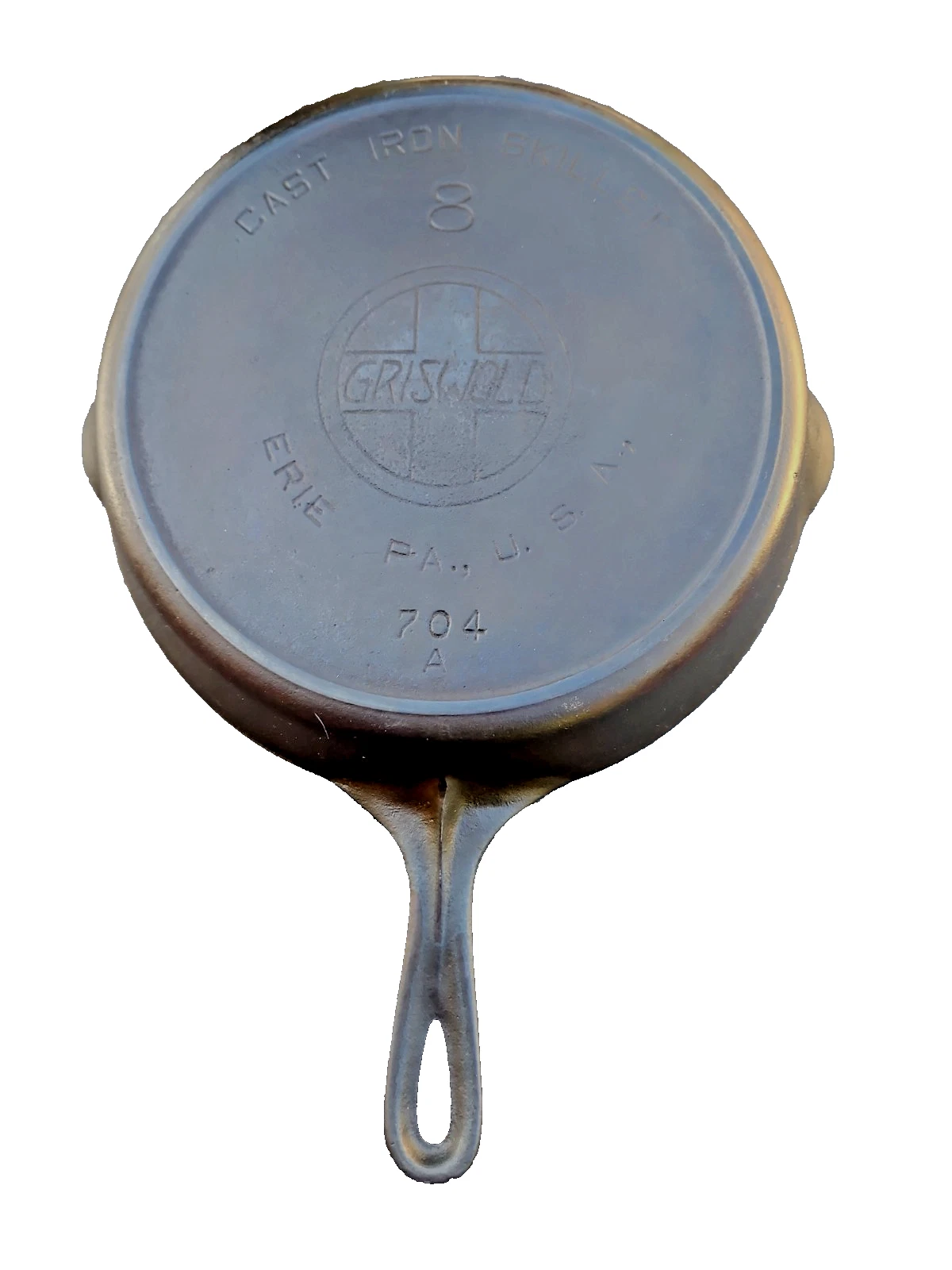 GRISWOLD CAST IRON SKILLET 704 A Pan Slant Logo Seasoned smoke ring Erie
Opens in a new window or