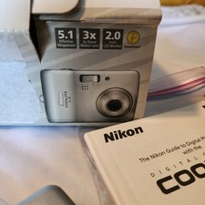 Nikon COOLPIX L3 5.1MP Digital Camera - Silver - TESTED