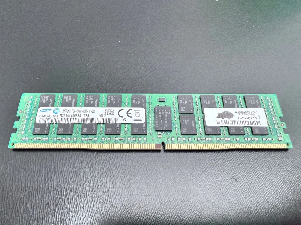 Samsung 32GB DDR4 Server RAM PC4-2133P ECC Memory 1x32GB Module M393A4K40BB0-CPB - Image 2 of 4