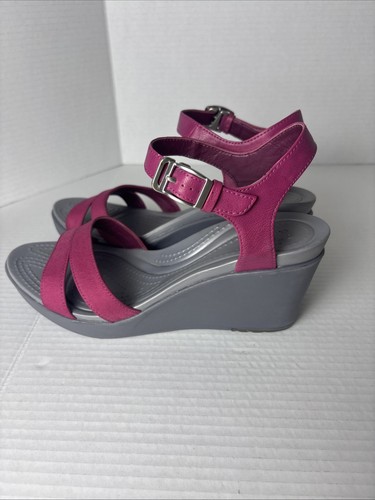 Crocs Womens 9 Leigh Sandals Shoes Berry Charcoal Wedge Heel Ankle Strap Comfort - Picture 5 of 8