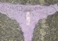 VS DREAM ANGELS Lace Thong Panty BRAND NEW XL Lavender 