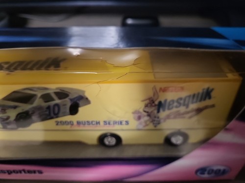 Hot Wheels 2001 Jeff Green #10 Nesquik Racing Team Transporters Semi Truck - Picture 7 of 8