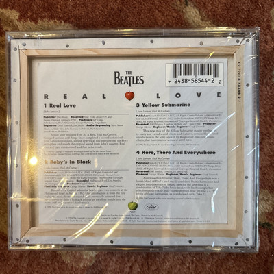 REAL LOVE 【限定BOXパッケージ】/ The Beatles Real Love” Single by The Beatles (CD - 1996 - Capitol/Apple
