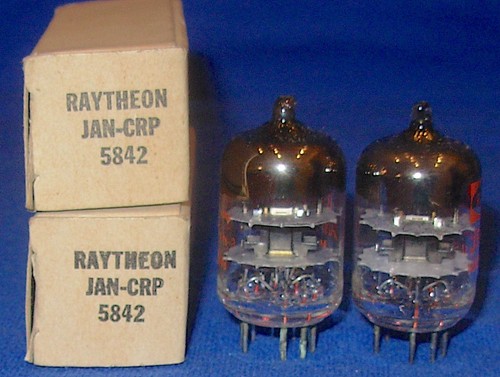 NOS NIB Matched Pair Raytheon JAN CRP 5842 Windmill Getter Vacuum Tubes - Picture 2 of 3