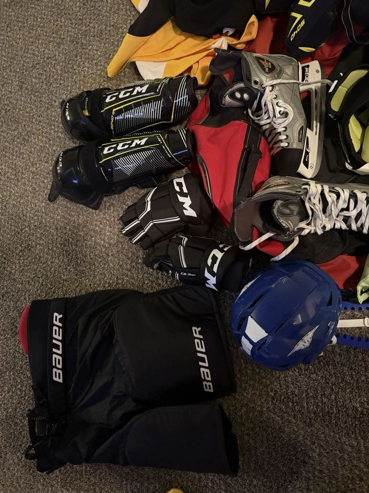 Nunca Usado - Equipo de hockey para hombre adulto con bolsa y bolsa de discos de hockey Foto 2 de 3