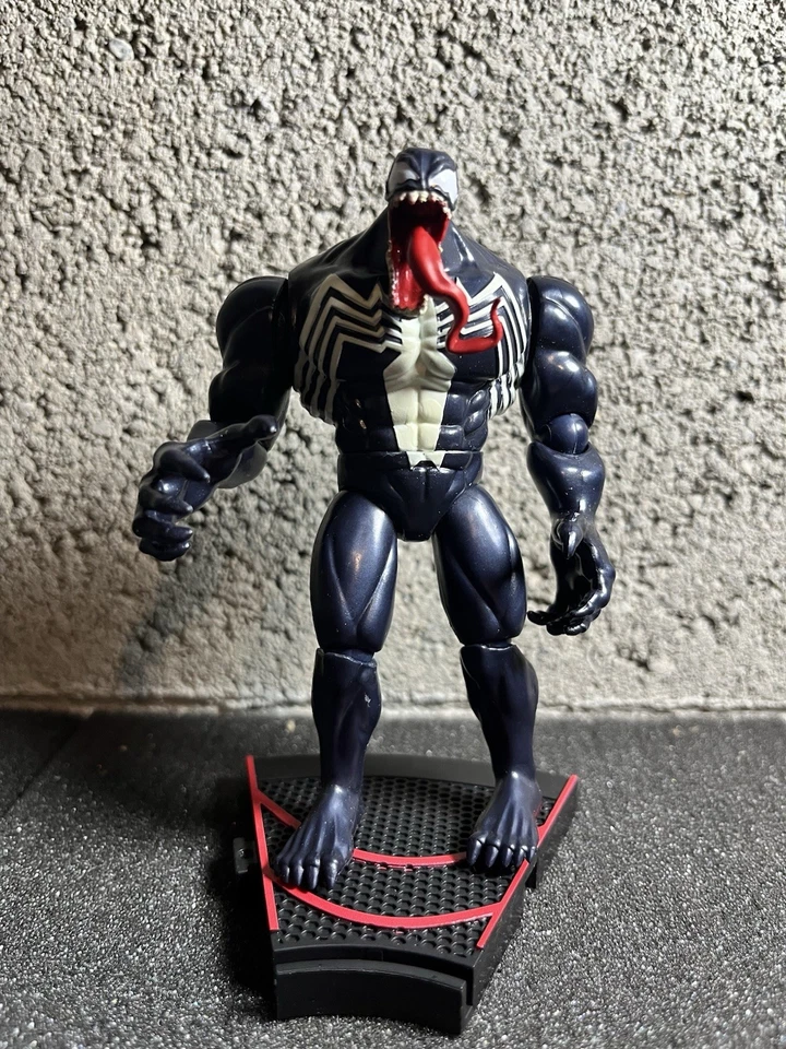 action figure Venom Marvel 10cm - Immagine 2 di 4