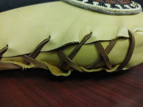 Native American Beaded Deerskin Canteen - Picture 11 of 14