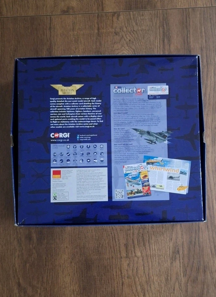 Corgi Av Arch AA35415 1:72 Sepecat Jaguar T.4 RAF No 16 Sqn Coltishall нетронутый - Изображение 3 из 4