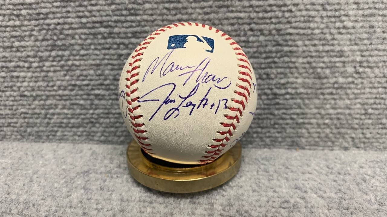Signed Autographed Baseball New York Yankees Read Description - Picture 3 of 5