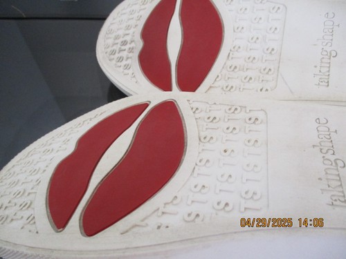 Taking Shape Flex Beaded and Purple Check Sneakers Sz 42/11. - Picture 6 of 8