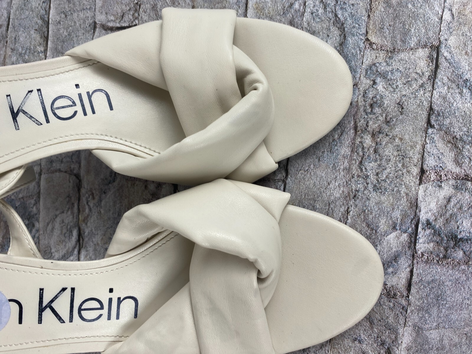 Calvin Klein Women's Sz 8.5 White Round Toe High Heels With Ankle Straps thumbnail 7