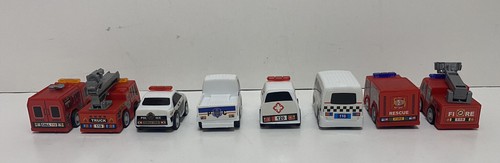 LOT 8-Mini Fire/Police/Rescue Pull Back Powered Vehicles + 18 Traffic Signs - Picture 7 of 10