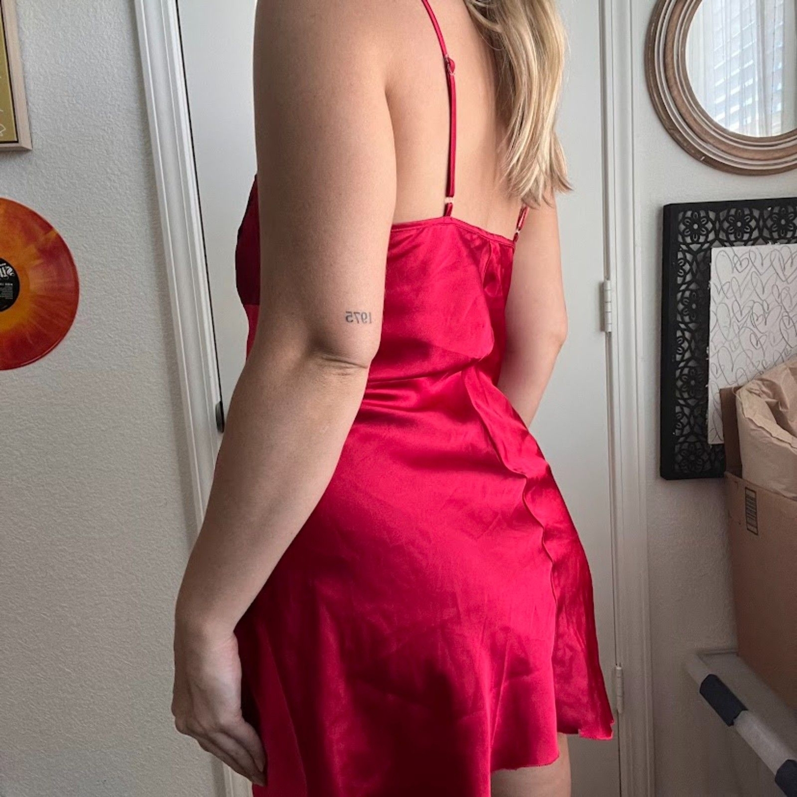 Picture 2 of 4