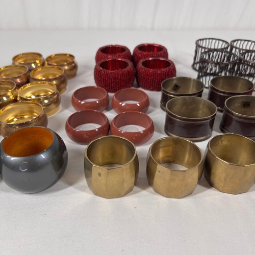 38pc Assorted Napkin Rings Holders Lot Brass Metal Wood Enamel Modern & Vintage - Picture 3 of 12