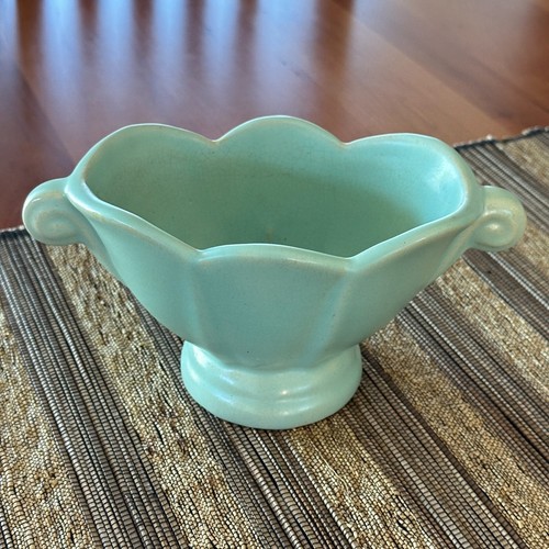 Camark Art Pottery 1930s VASE Art Deco Satin Glazed Blue 4.25" W x 4" H x 8" L - Picture 5 of 18