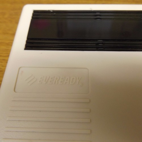 EVEREADY BATTERY CHARGER FOR AA AAA C D 9v BATTERIES #QCC4 & OG Charging Cord - Picture 2 of 10