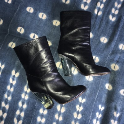 marc jacobs leather boots