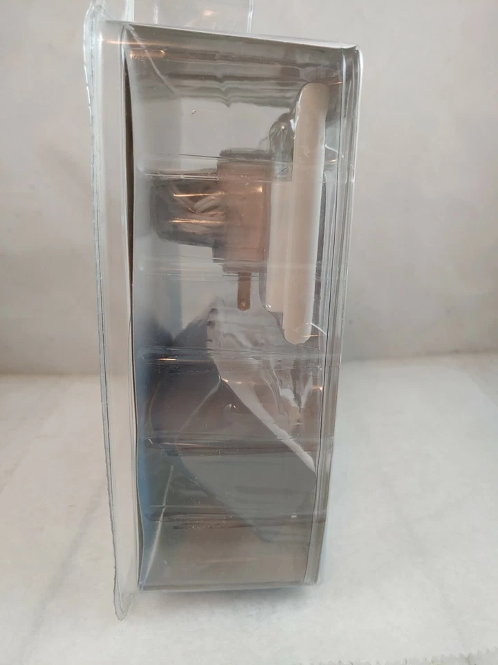 PSYCLONE WII RECHARGE STATION IN BOX CHARGING DOCK STATION w/ 2-BATTERIES NEW - Image 4 of 4